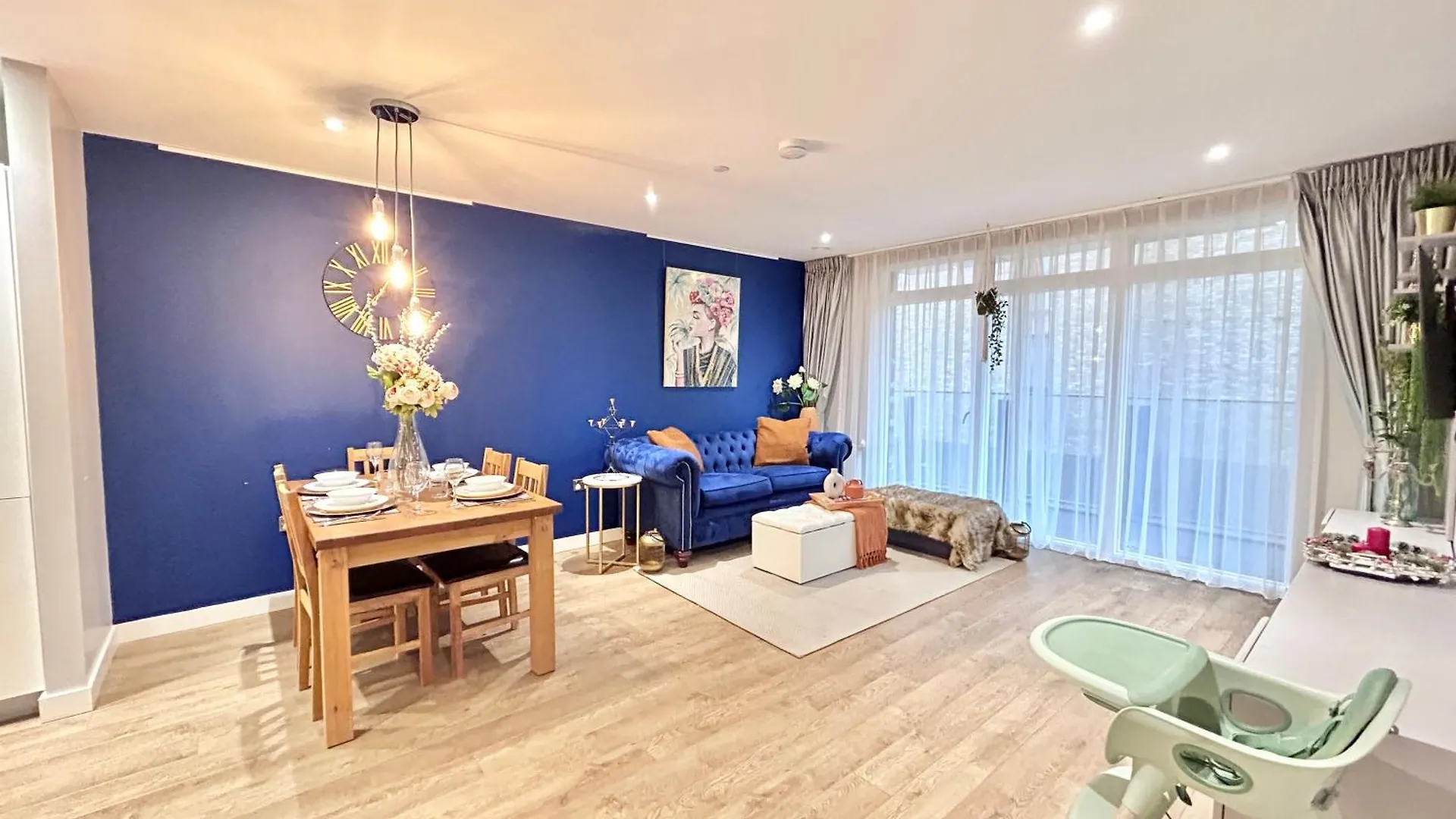 Apartment Canary Wharf, Sleeps 4, Fast Wifi, Gym, Prime Location London