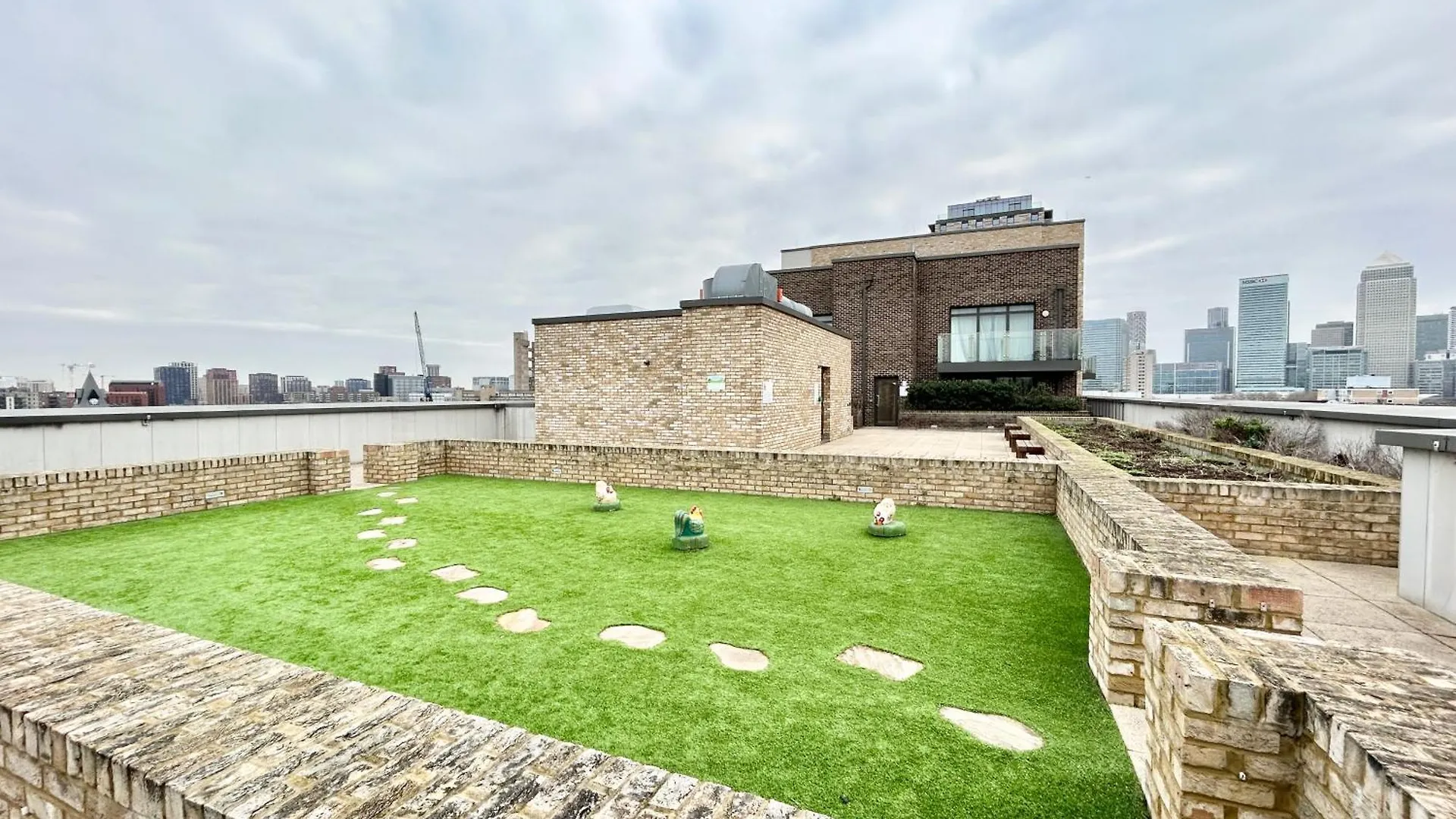 Canary Wharf, Sleeps 4, Fast Wifi, Gym, Prime Location London United Kingdom