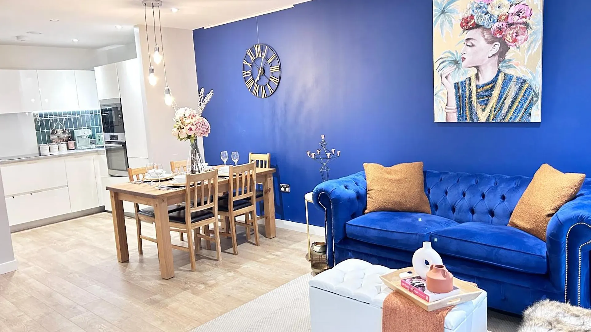 Canary Wharf, Sleeps 4, Fast Wifi, Gym, Prime Location London